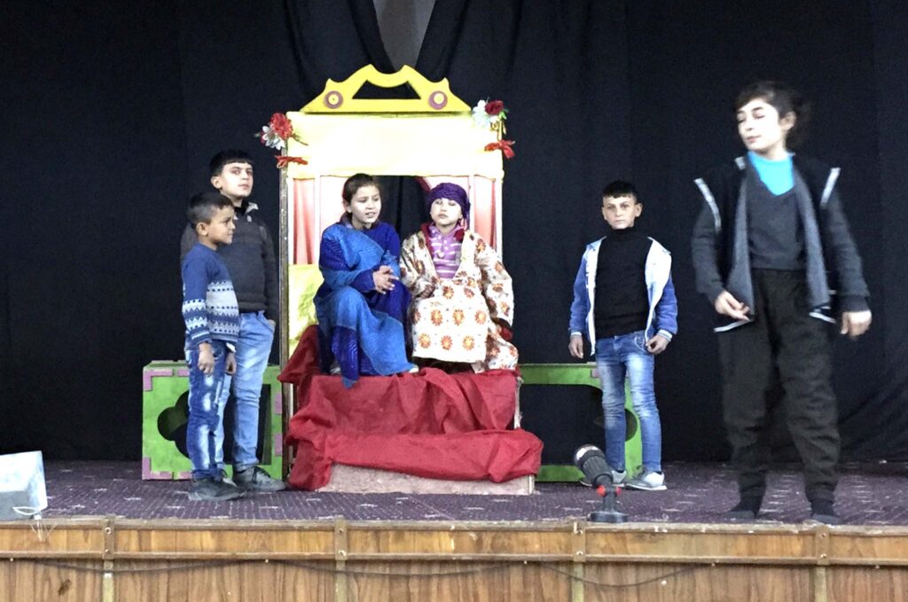 Children's theater at Cand û Hunera, Qamislo, Rojava, December 2014