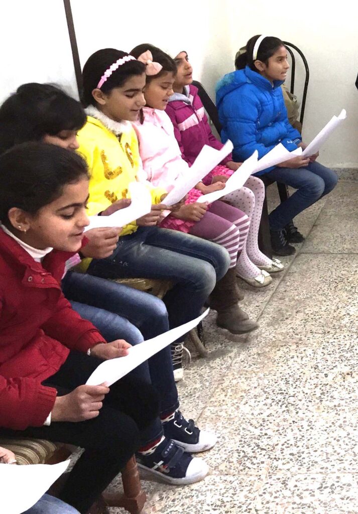 singers at Cand u Hunera 2014